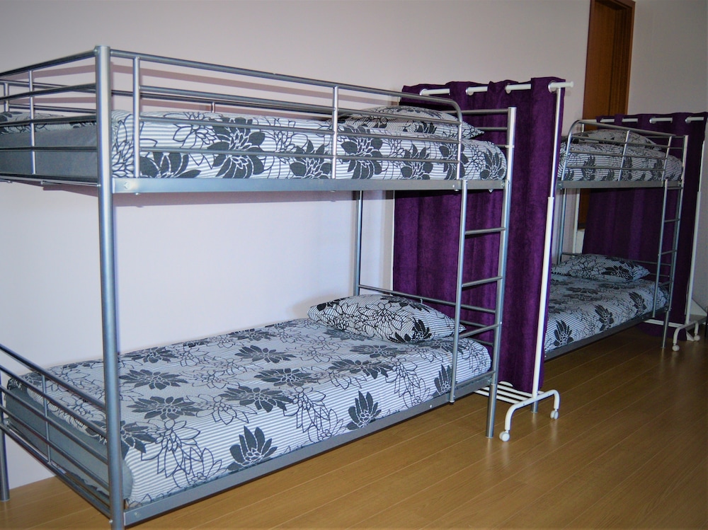 Shared Dormitory, Mixed Dorm, Shared Bathroom (14 Beds) photo 1