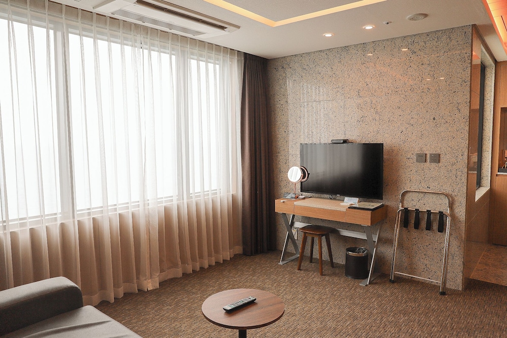 Junior Corner Family Suite ( Panorama Ocean View)