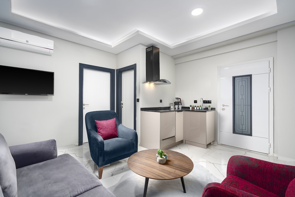 Economy Suite photo 3