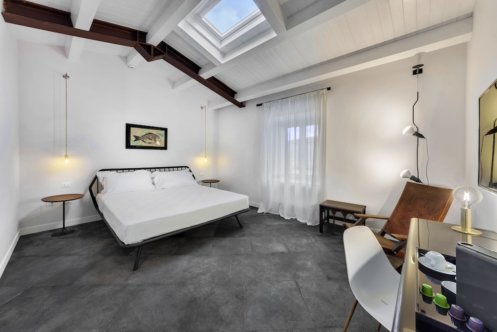 Junior Suite, 1 King Bed