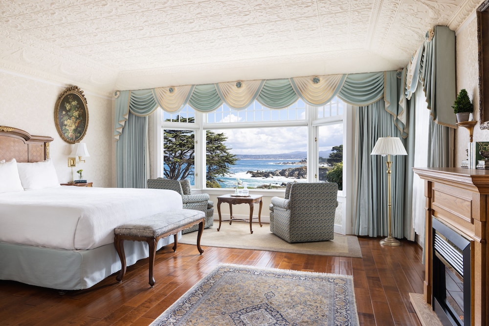 Superior Room, 1 King Bed, Fireplace, Sea View