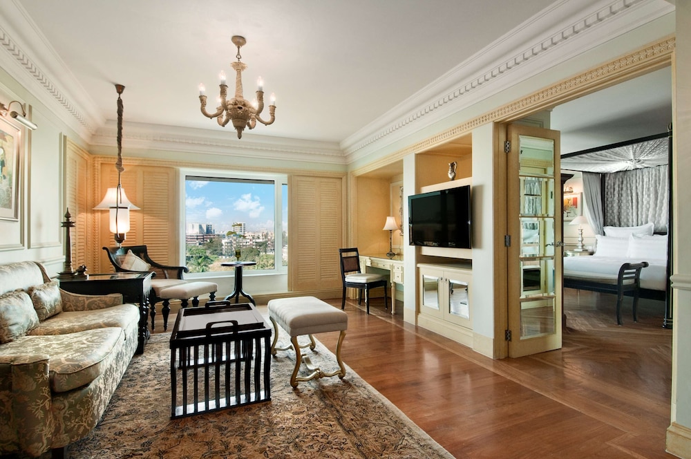 Presidential Suite thumbnail 5