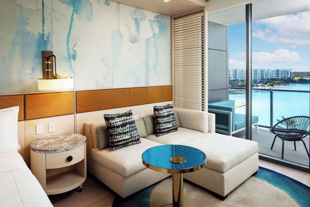 Room, 1 King Bed, Accessible, Balcony (Hearing, Lagoon View)