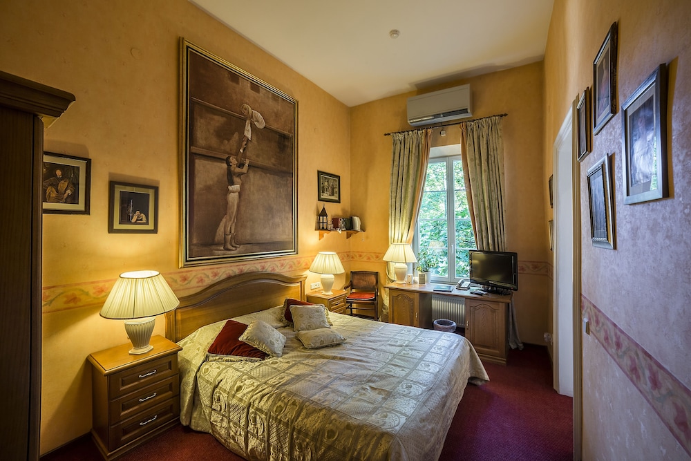 Business Double Room - Photo 2