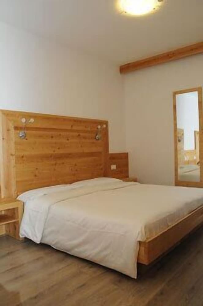 Double Room - Photo 3