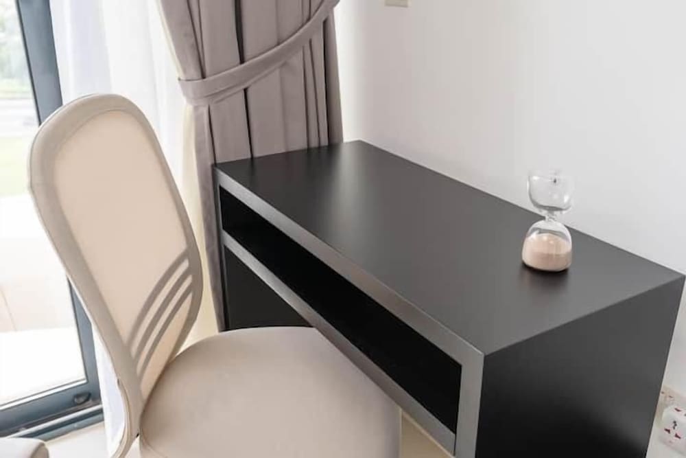 Luxury Apartment photo 3