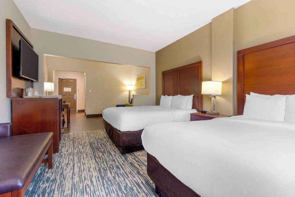 Suite, 2 Queen Beds, Non Smoking - Photo 5
