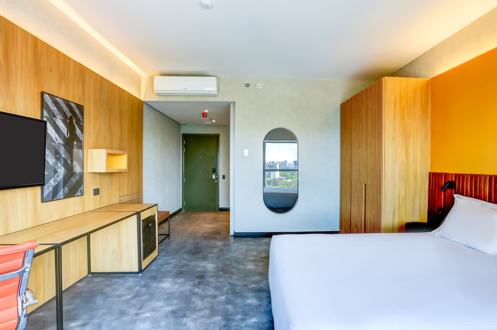 Superior Room, Accessible - Photo 15