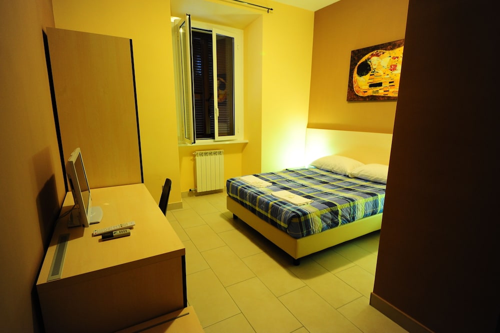 City Double Room photo 3