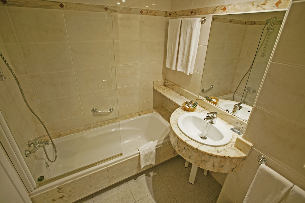 Superior, One King Bed, Sea View - Photo 5