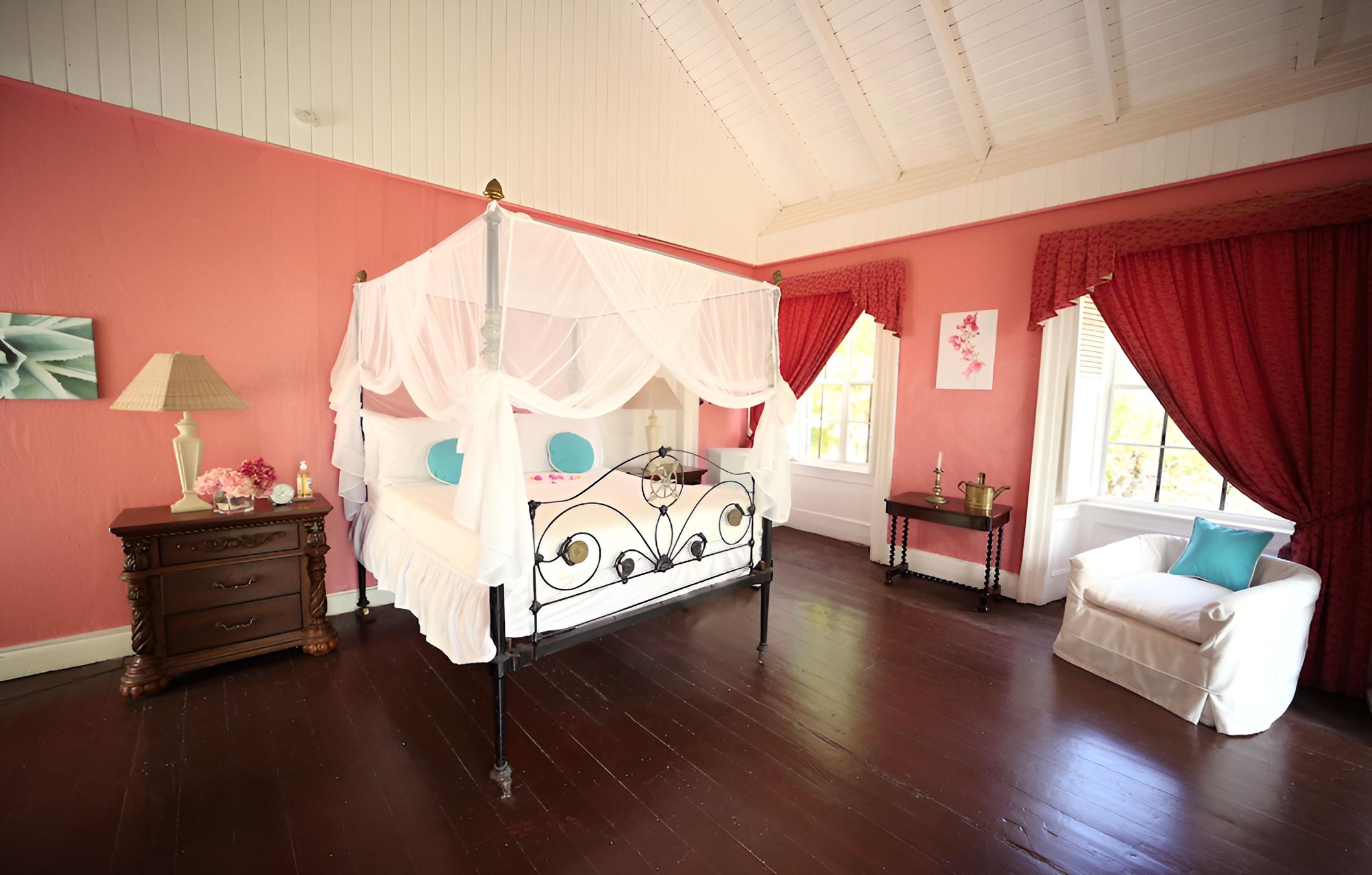 Suite, 1 Queen Bed (French) photo 2
