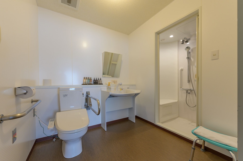 Western Style Accessible Twin Room