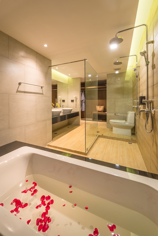 Mountain Pool Villa with Bathtub photo 2