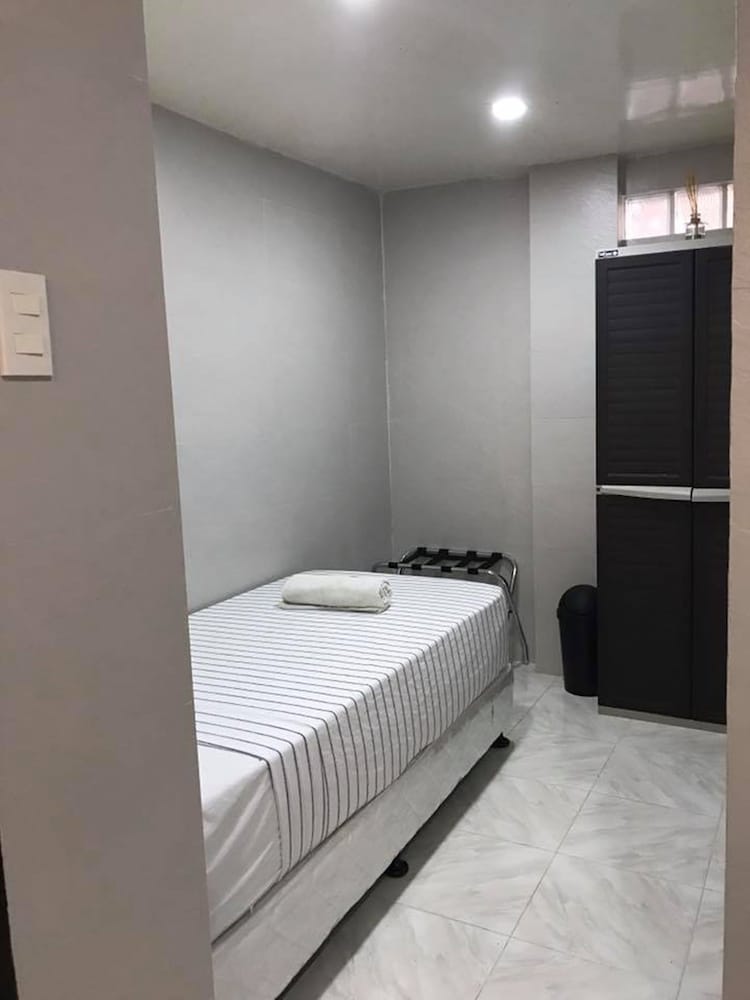 Deluxe Room, 2 Twin Beds, Non Smoking, Beach View photo 3