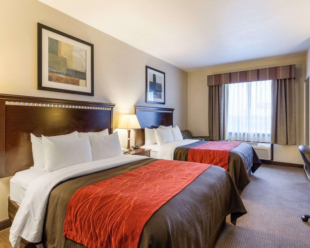 Standard Room, 2 Queen Beds, Non Smoking - Photo 4