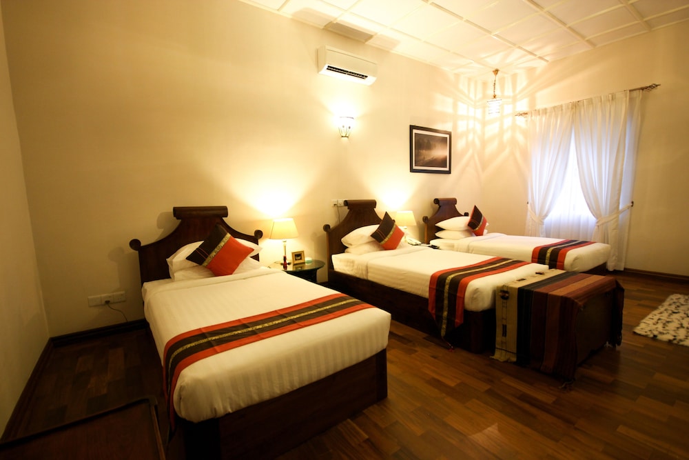 Royal Villa photo 1