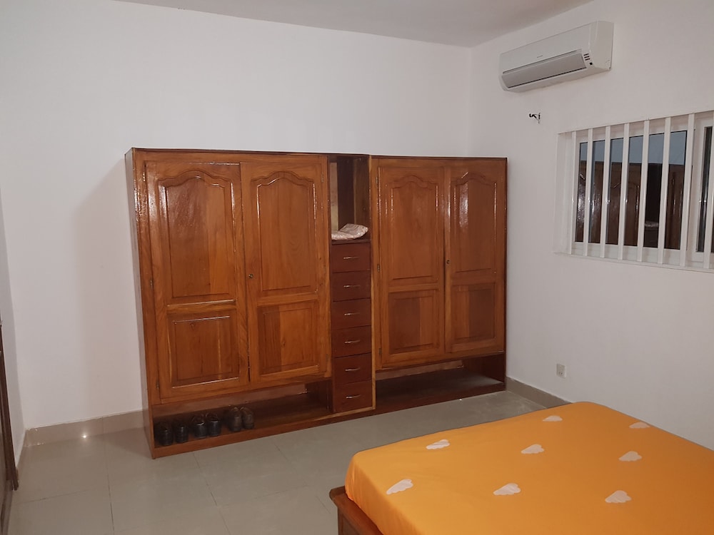 Family Apartment, 3 Bedrooms, Kitchen, Beachside photo 3