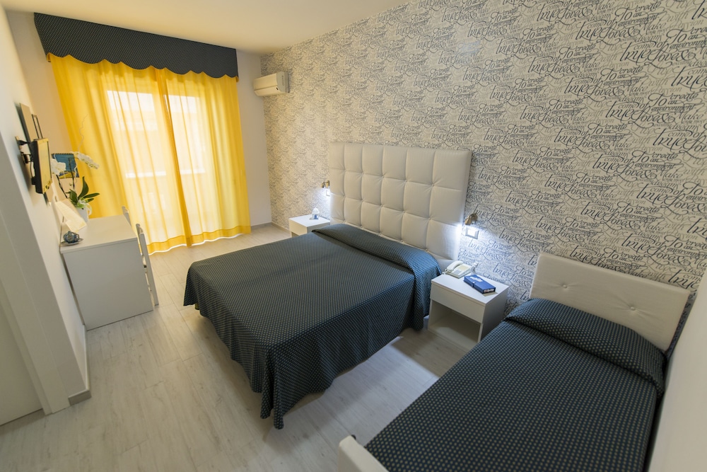 Family Triple Room photo 1