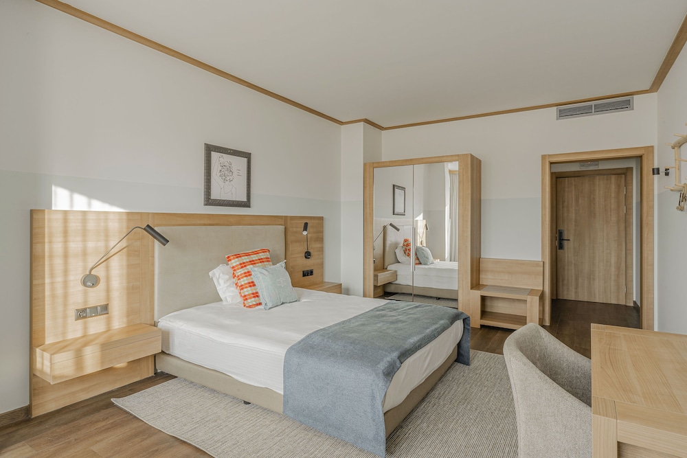 Standard Double Room - Photo 1