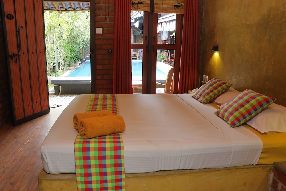 Deluxe Queen Room - Photo 1