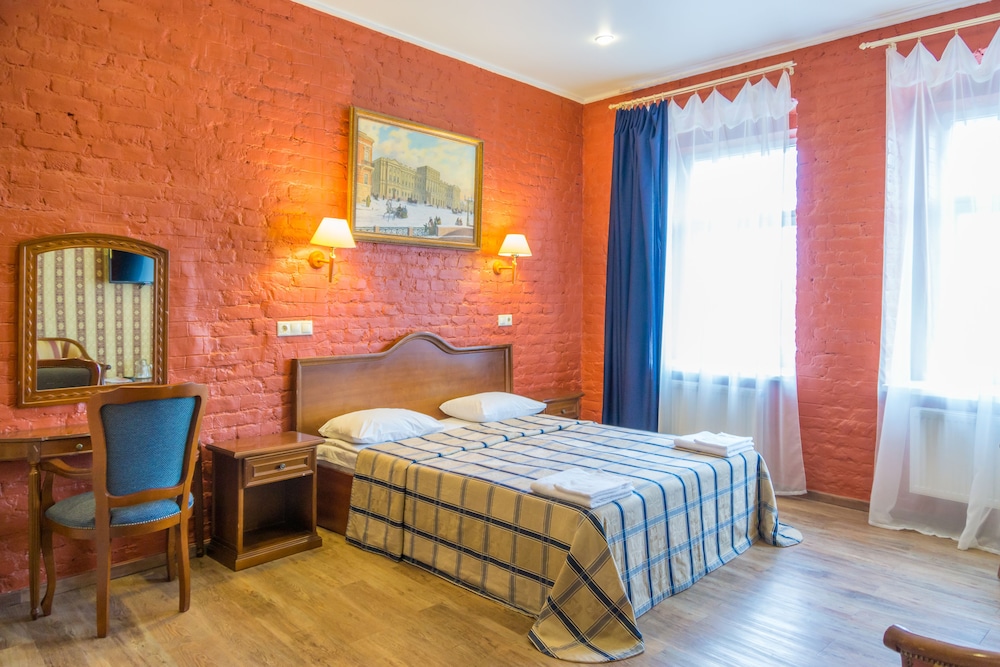 Luxury Room, 1 Queen Bed (Attic)