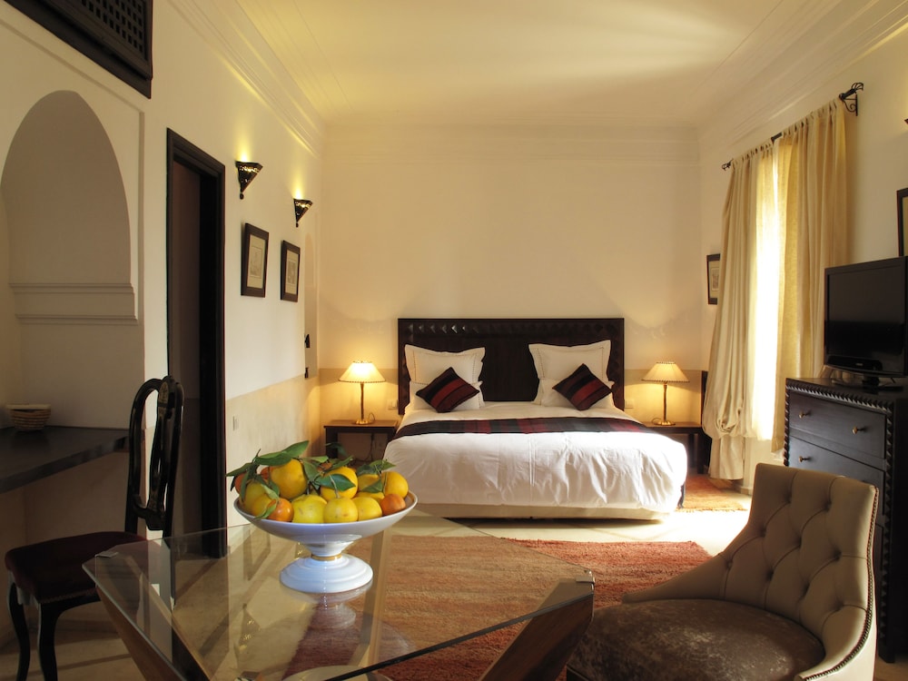 Superior Suite, Terrace, Pool View