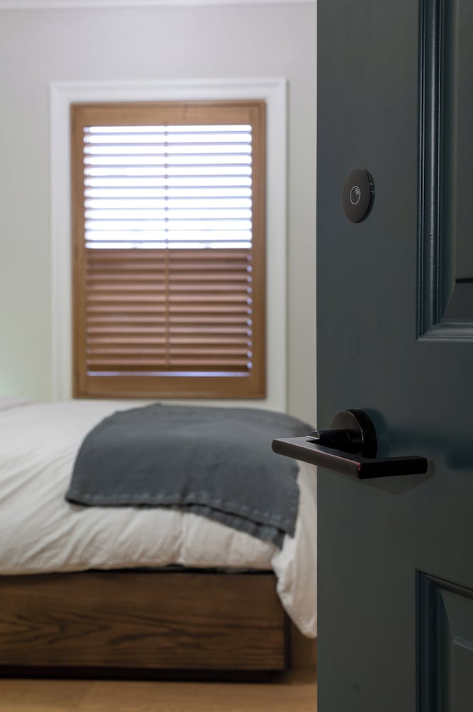 Standard Single Room, 1 Queen Bed photo 2