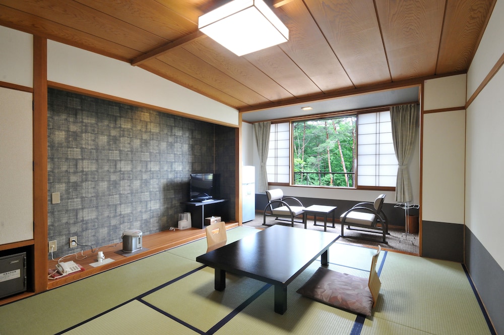 Japanese Room 10 Tatami mat room (shared bath), Non Smoking - Photo 3