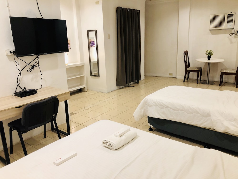 Classic Room, Multiple Beds, Annex Building photo 3