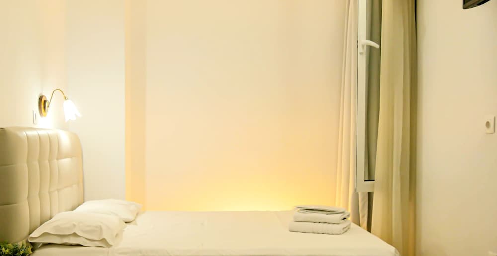 Economy Double Room photo 3
