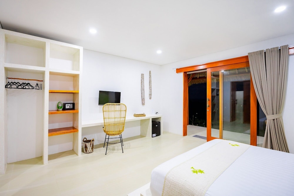 Panoramic Cottage, 1 King Bed, Ocean View photo 1