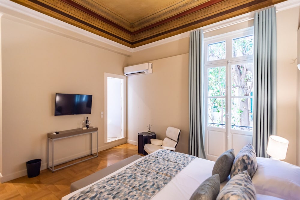 Standard Suite, Balcony - Photo 8