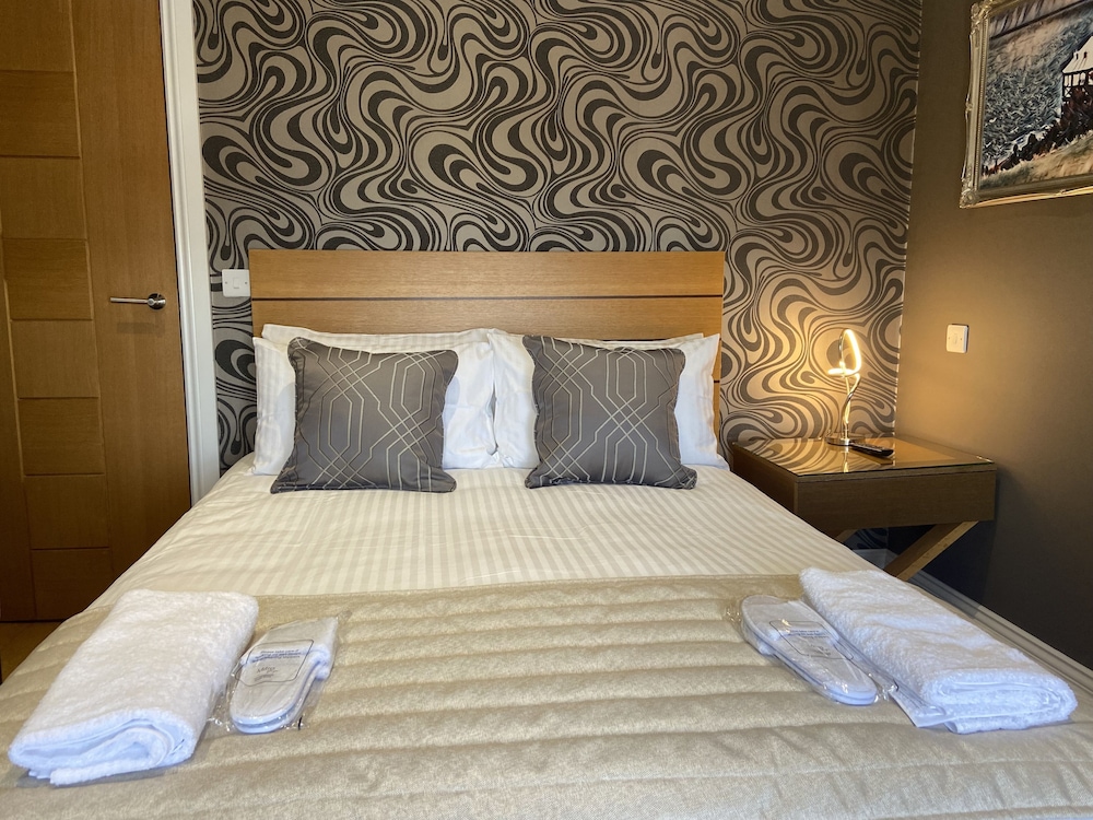 Luxury Apartment photo 2