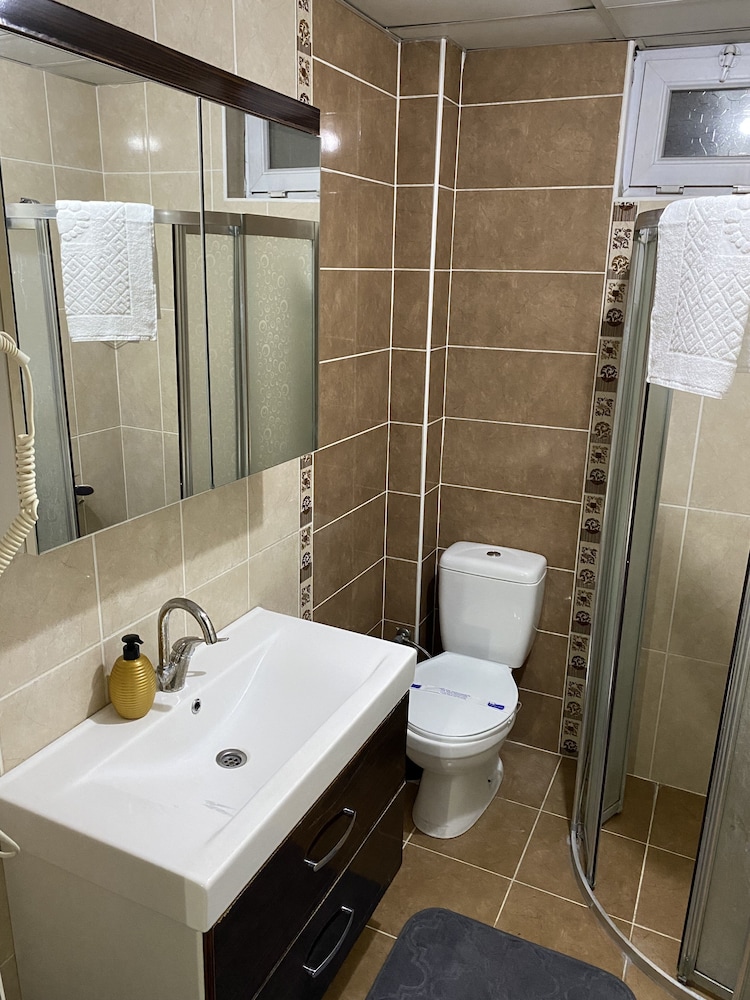 Deluxe Suite, Multiple Bedrooms, City View photo 3