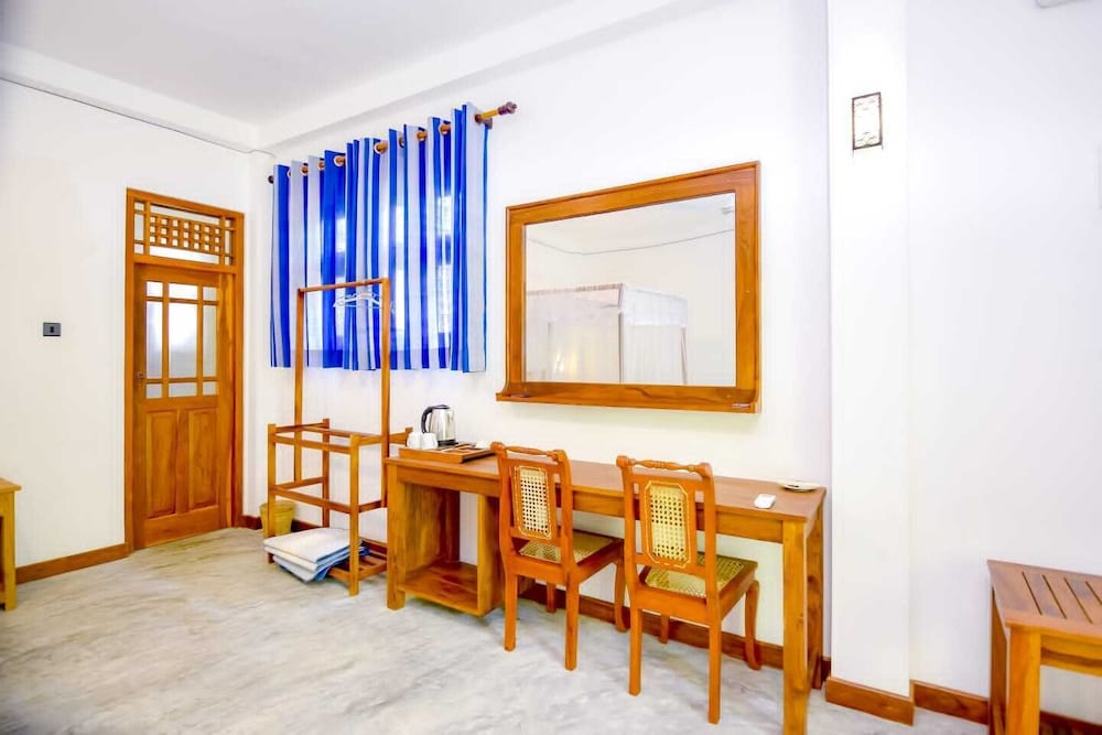 Deluxe Double or Twin Room photo 2