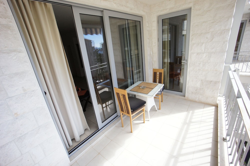 Apartment, 1 Bedroom, Balcony photo 3