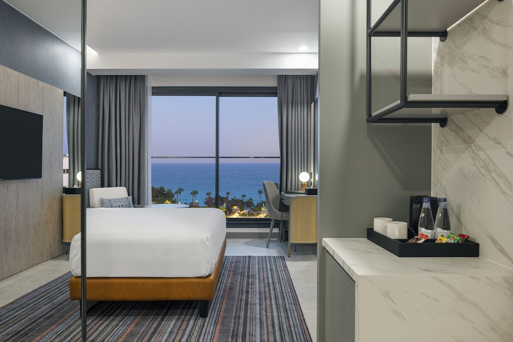 Classic Room, 1 King Bed, Sea View