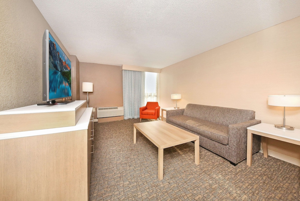 Suite, 2 Double Beds, Non Smoking