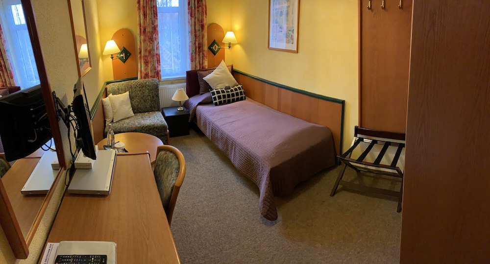 Standard Single Room photo 2