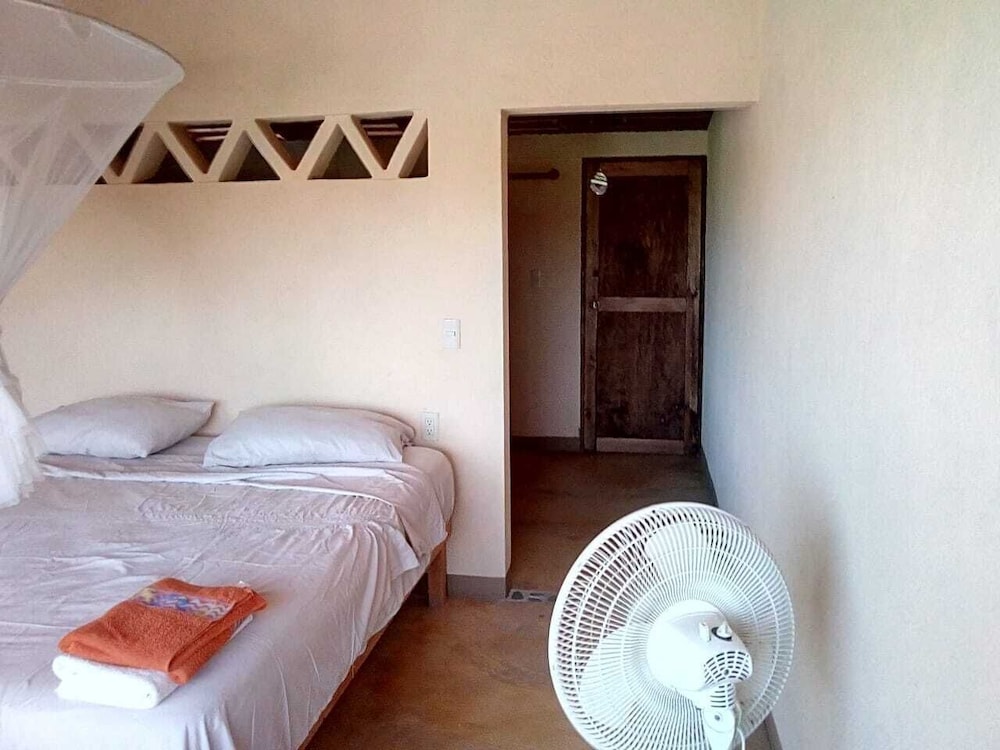 Room (Luna 8) photo 3