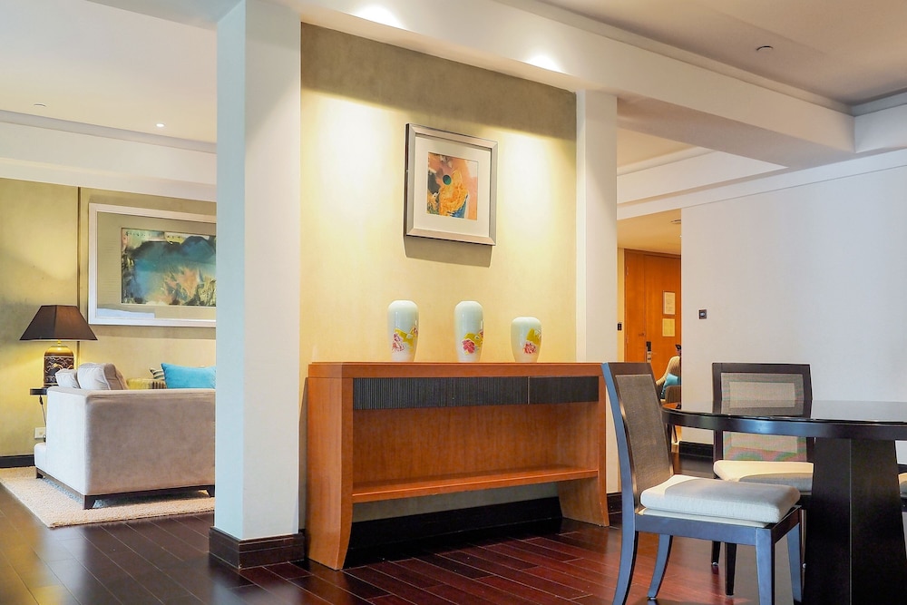 Grand Suite, 1 King Bed, Balcony, Ocean View - Photo 3