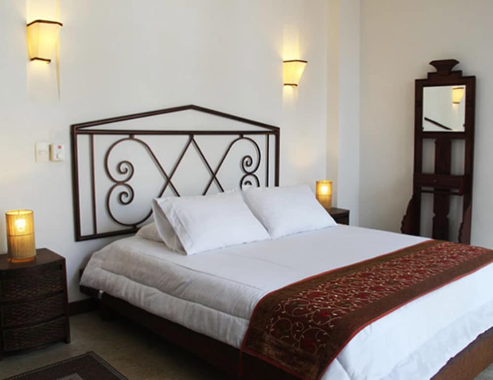 Junior Double Room, 1 King Bed (Makondo)