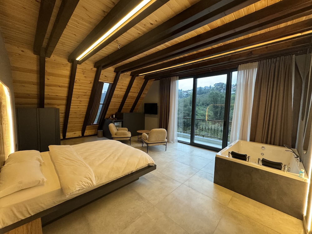 Romantic Triple Room, Balcony, Resort View photo 1