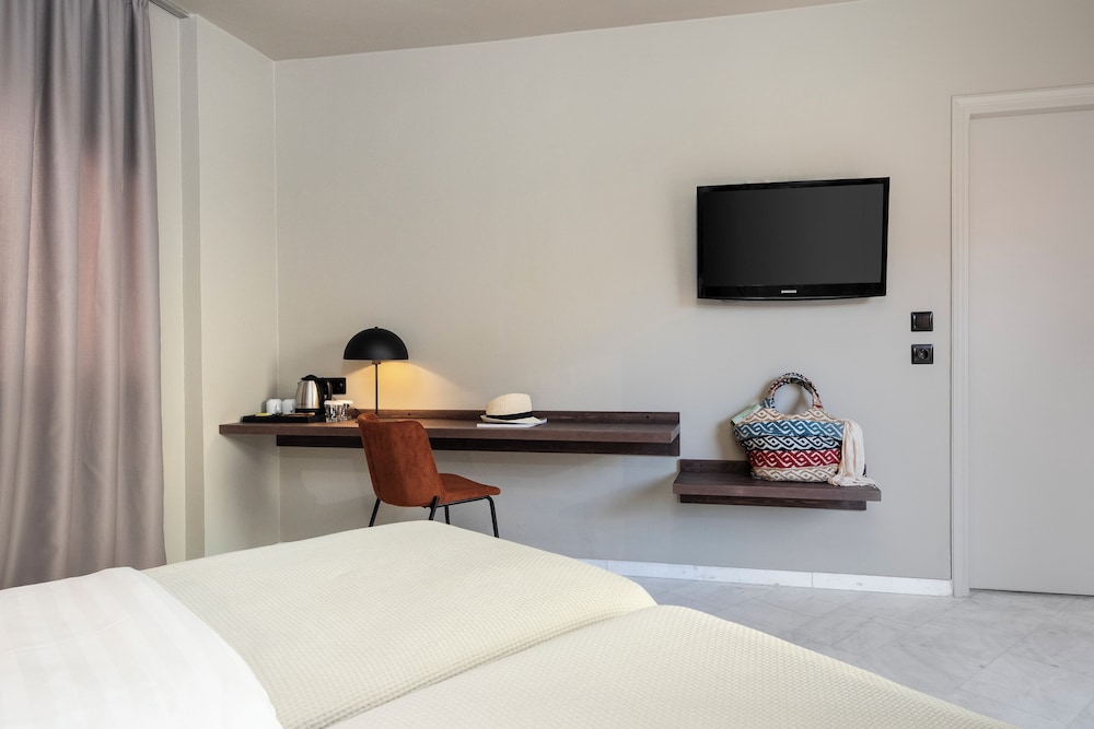 Classic Double or Twin Room photo 2