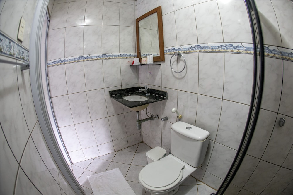 Standard Double Room - Photo 11