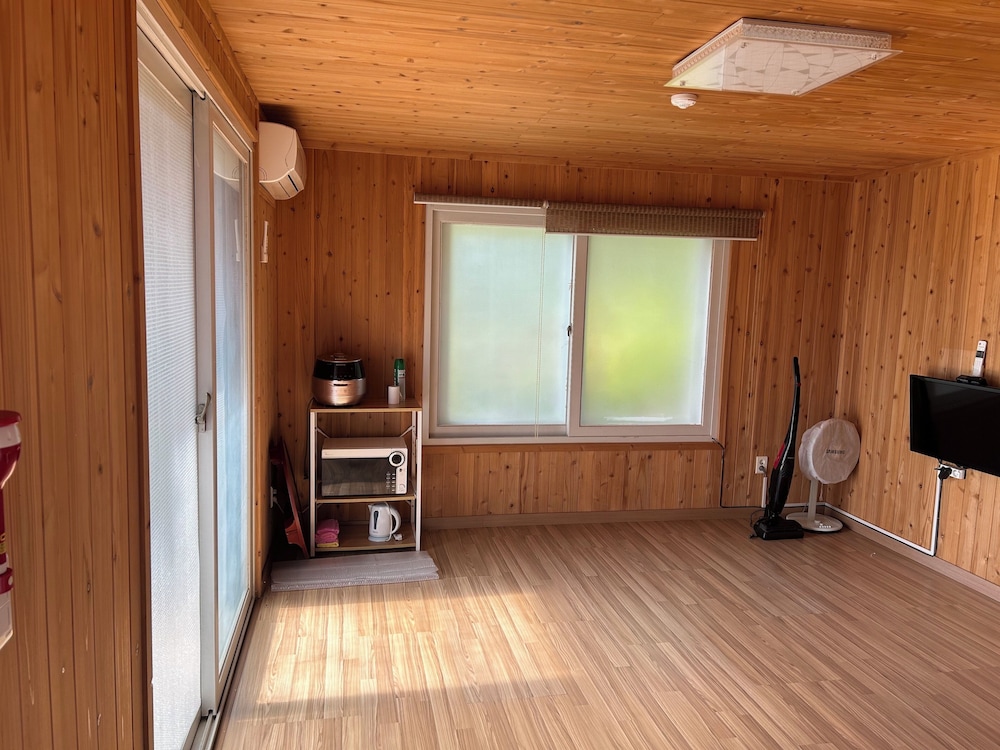 Basic Room photo 1