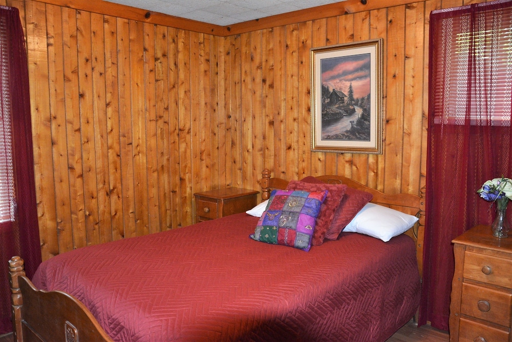 Deluxe Cabin