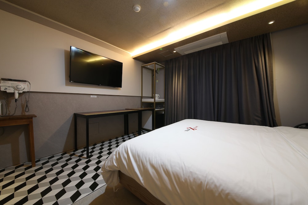 Standard Double Room Single Use, 1 Bedroom photo 3