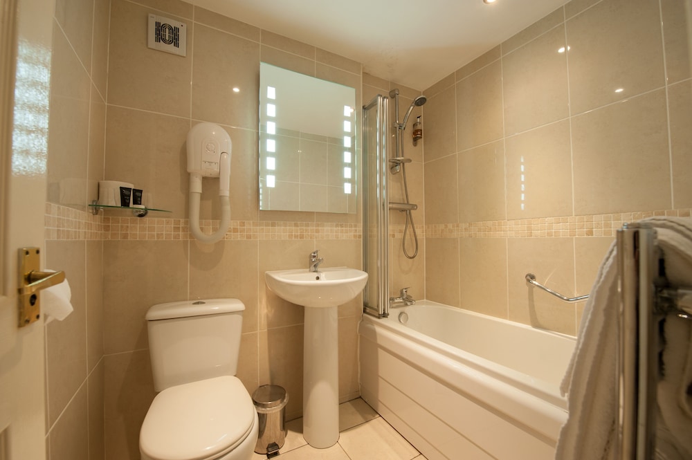 Double Room - Photo 9