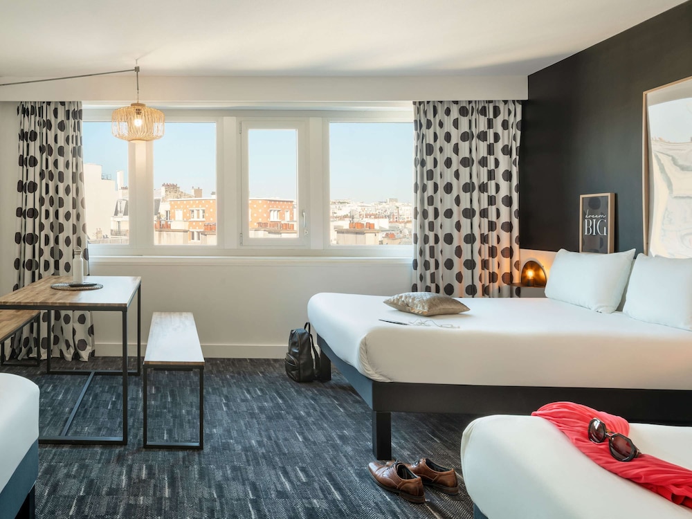 Standard Suite, Multiple Beds photo 3